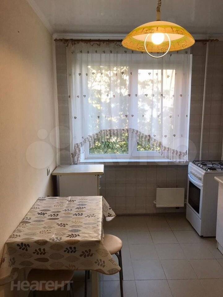 Сдается 2-х комнатная квартира, 60 м²