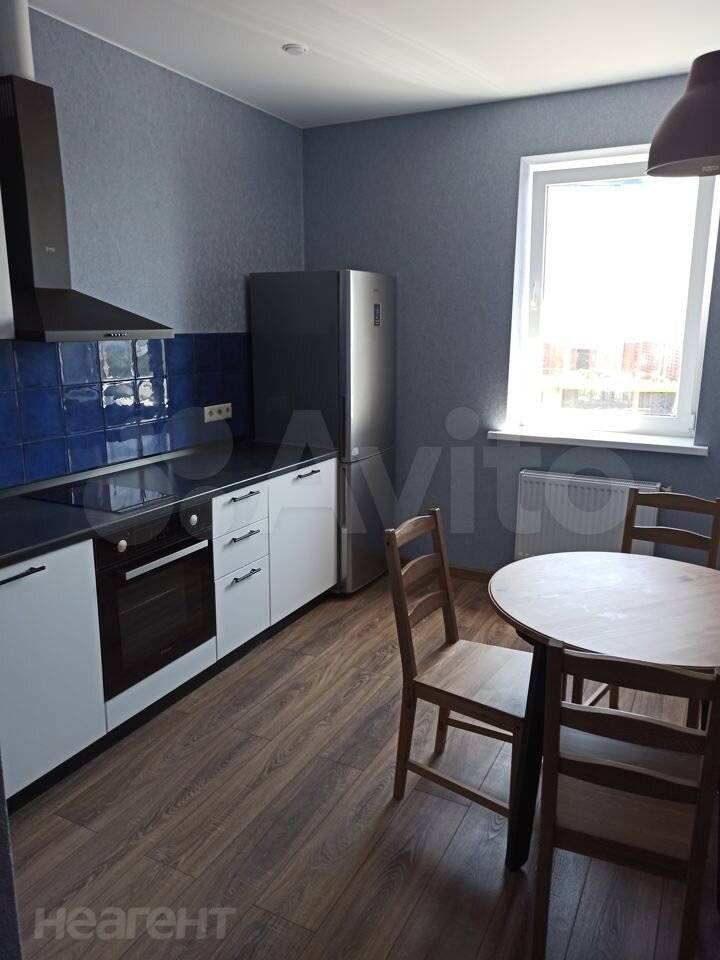 Сдается 1-комнатная квартира, 37 м²