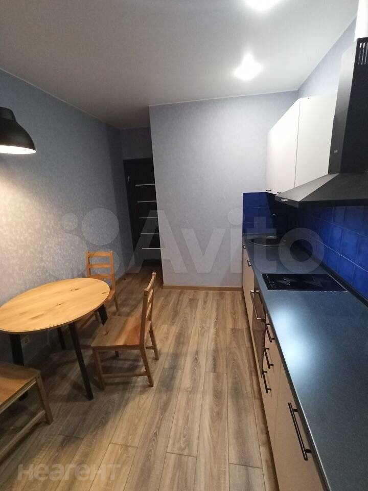 Сдается 1-комнатная квартира, 37 м²