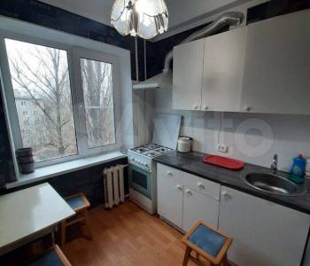 Продается Многокомнатная квартира, 60 м²