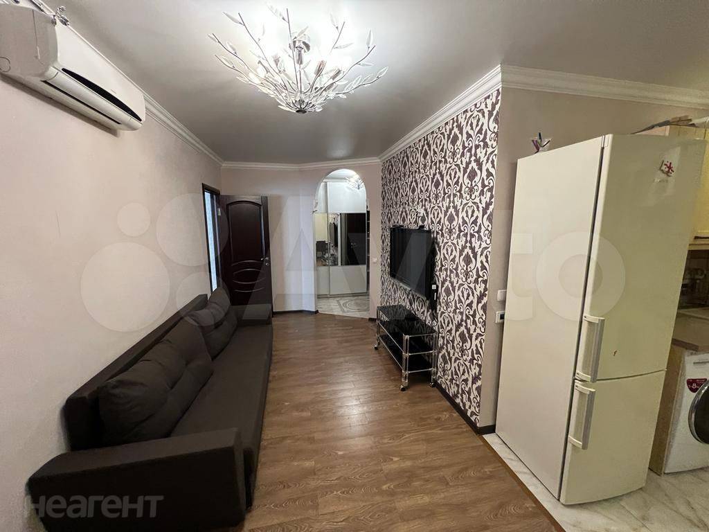 Продается 1-комнатная квартира, 40 м²