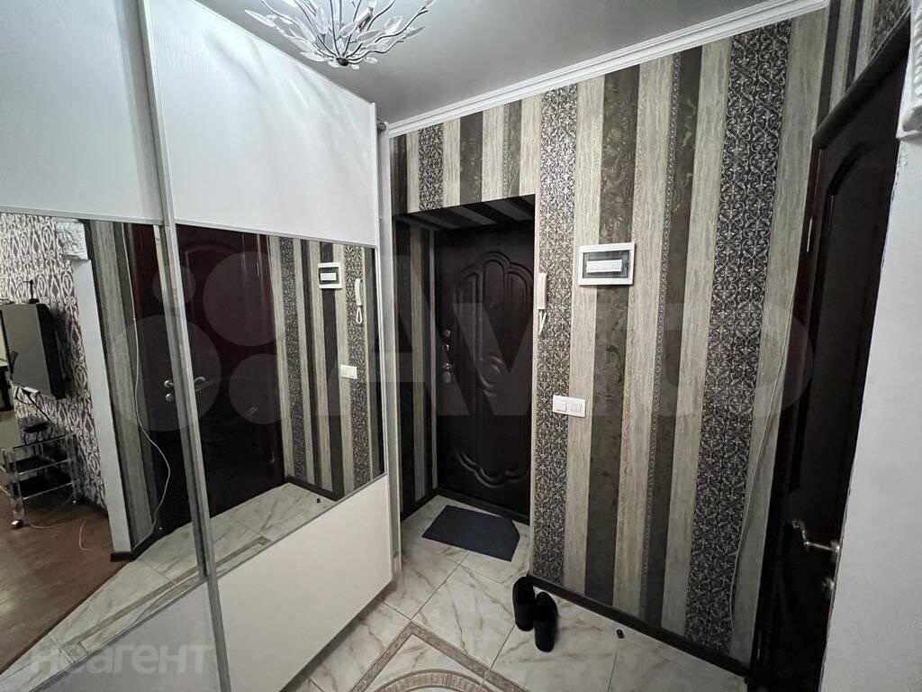 Продается 1-комнатная квартира, 40 м²