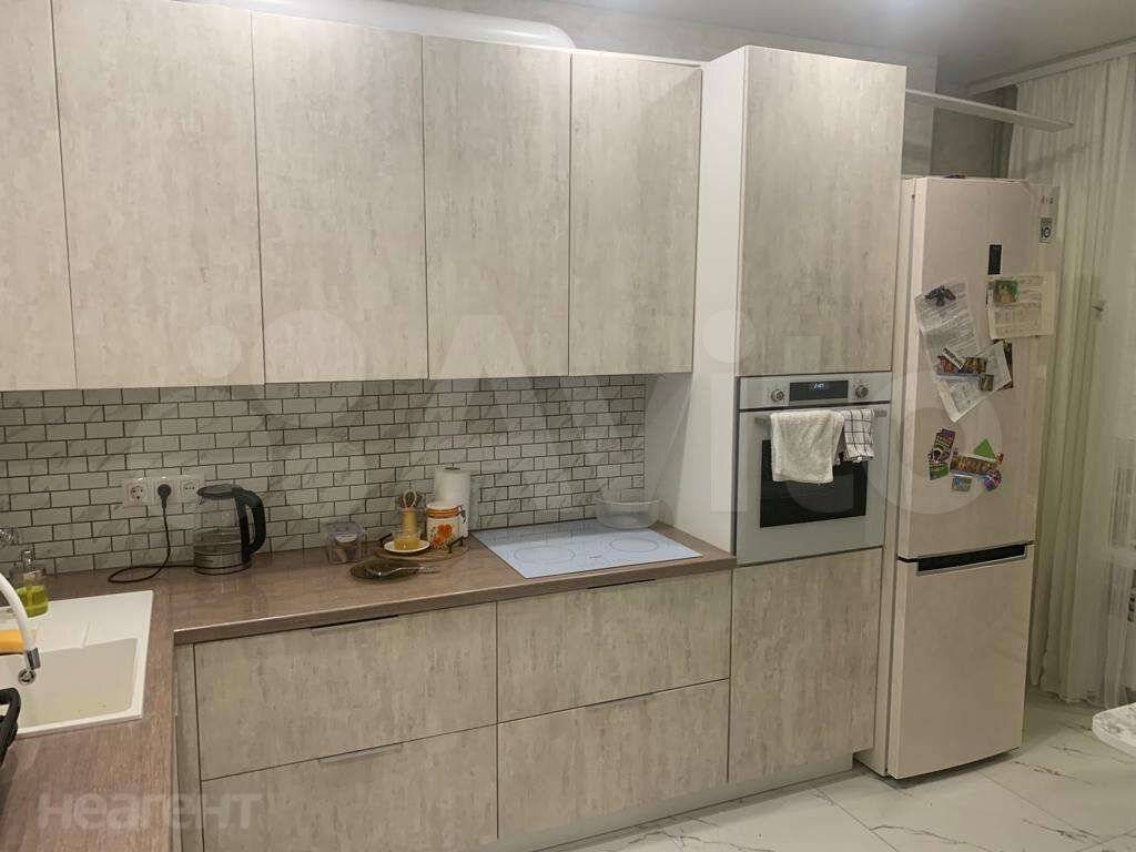 Продается 1-комнатная квартира, 39 м²