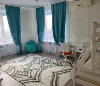 Сдается Многокомнатная квартира, 90 м²