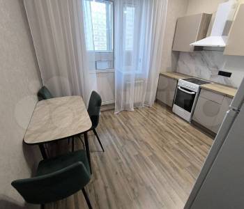 Сдается 1-комнатная квартира, 37 м²