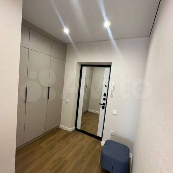 Продается 1-комнатная квартира, 56 м²