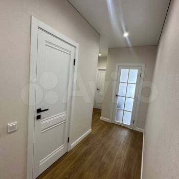 Продается 1-комнатная квартира, 56 м²