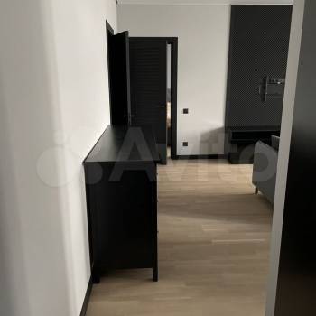 Продается 1-комнатная квартира, 55 м²