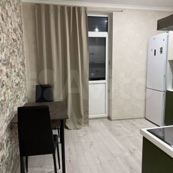 Сдается 1-комнатная квартира, 42,9 м²