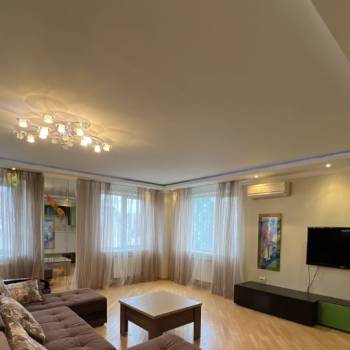 Сдается 2-х комнатная квартира, 84 м²