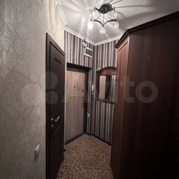 Продается 1-комнатная квартира, 55 м²