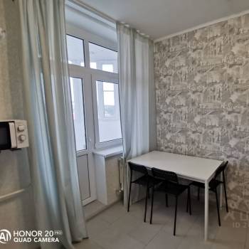 Сдается 1-комнатная квартира, 35 м²