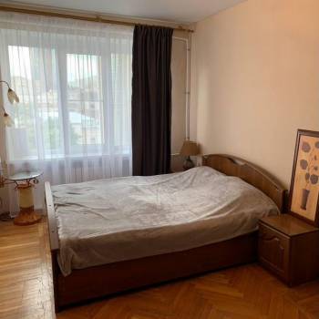 Сдается 2-х комнатная квартира, 82 м²