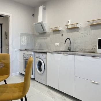 Продается 1-комнатная квартира, 39 м²