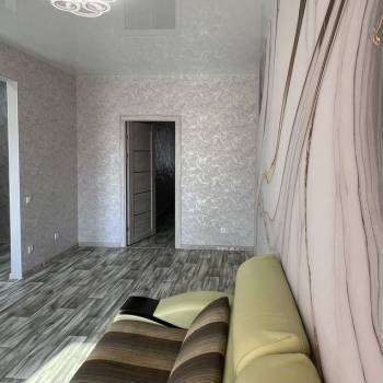 Продается 2-х комнатная квартира, 42 м²