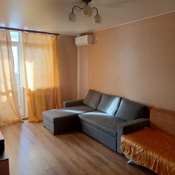 Сдается 1-комнатная квартира, 38 м²