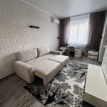 Сдается 1-комнатная квартира, 40 м²