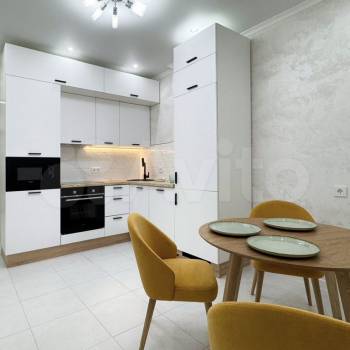 Продается 1-комнатная квартира, 36 м²