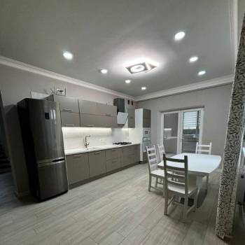 Продается Дом, 185 м²