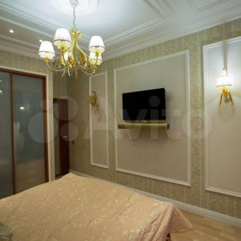 Продается Многокомнатная квартира, 180 м²