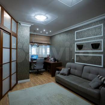 Продается Многокомнатная квартира, 180 м²