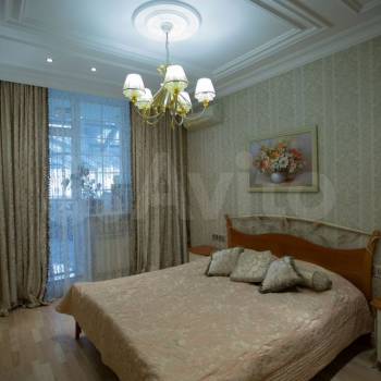 Продается Многокомнатная квартира, 180 м²