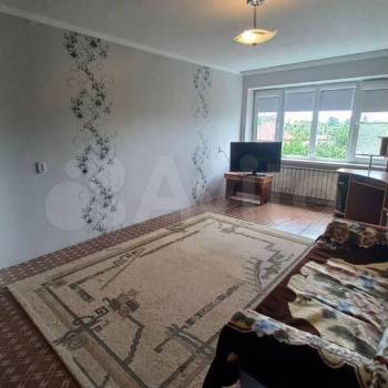 Продается Многокомнатная квартира, 77,4 м²