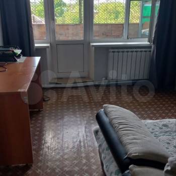 Продается Многокомнатная квартира, 77,4 м²