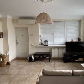 Продается Дом, 198 м²