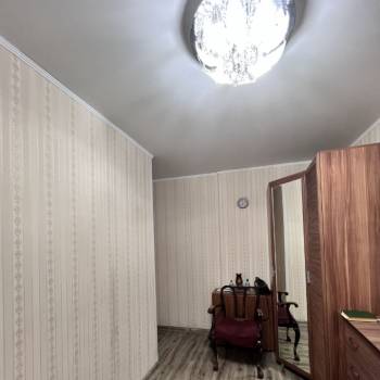 Продается Многокомнатная квартира, 55 м²