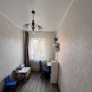 Продается Многокомнатная квартира, 55 м²