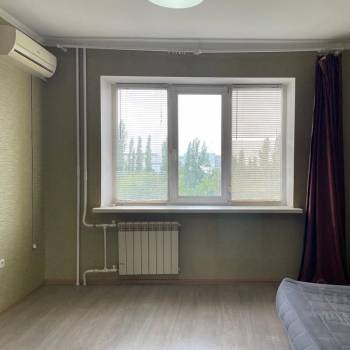 Продается 1-комнатная квартира, 40 м²