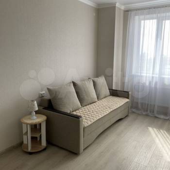 Продается 1-комнатная квартира, 40 м²