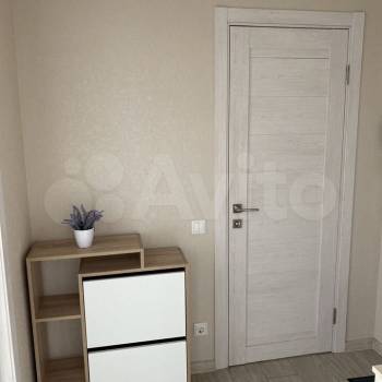 Продается 1-комнатная квартира, 40 м²