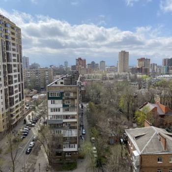 Продается 1-комнатная квартира, 40 м²