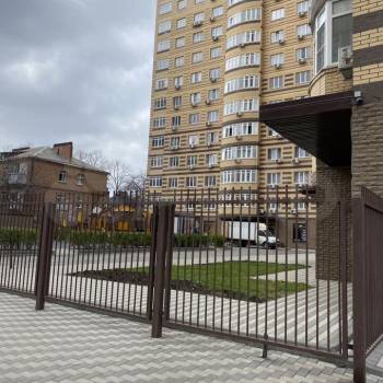 Продается 1-комнатная квартира, 40 м²