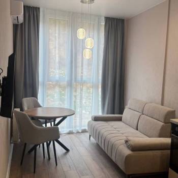 Продается 1-комнатная квартира, 39 м²