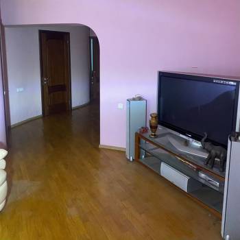 Продается 3-х комнатная квартира, 90 м²