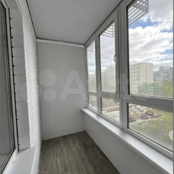 Продается 1-комнатная квартира, 37 м²