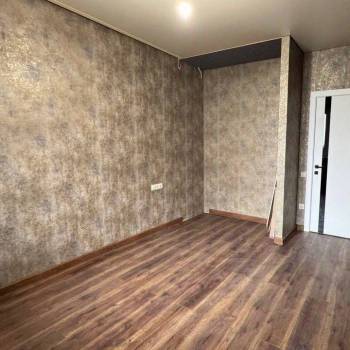 Продается 1-комнатная квартира, 41 м²