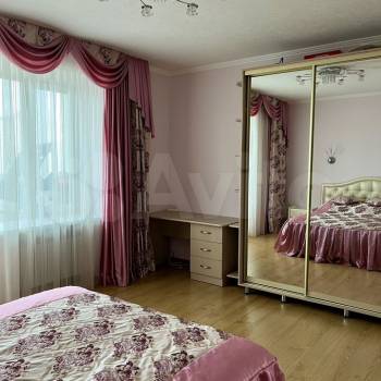 Продается Многокомнатная квартира, 163,7 м²