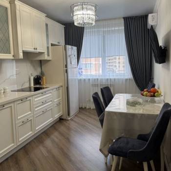 Продается 2-х комнатная квартира, 72 м²