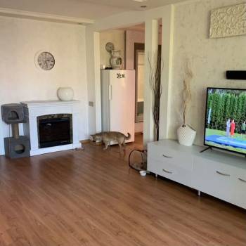 Продается 1-комнатная квартира, 59,8 м²