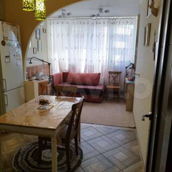 Продается 1-комнатная квартира, 42,9 м²