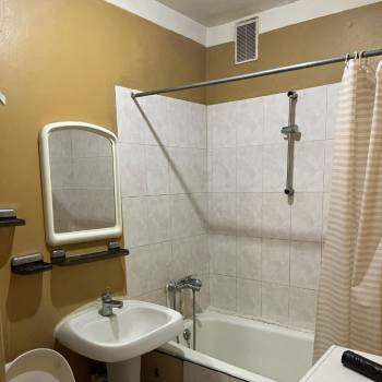 Продается 1-комнатная квартира, 36 м²