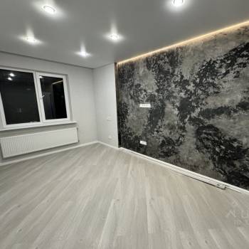 Продается 1-комнатная квартира, 35 м²