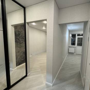 Продается 1-комнатная квартира, 35 м²