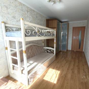 Сдается Многокомнатная квартира, 58 м²