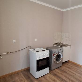 Продается 1-комнатная квартира, 37 м²
