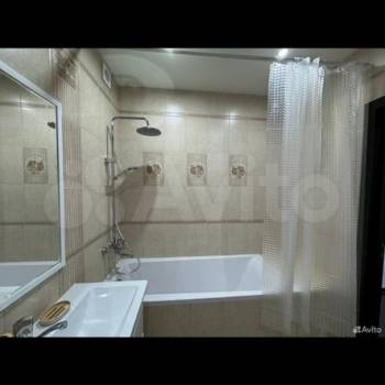 Сдается Многокомнатная квартира, 170 м²